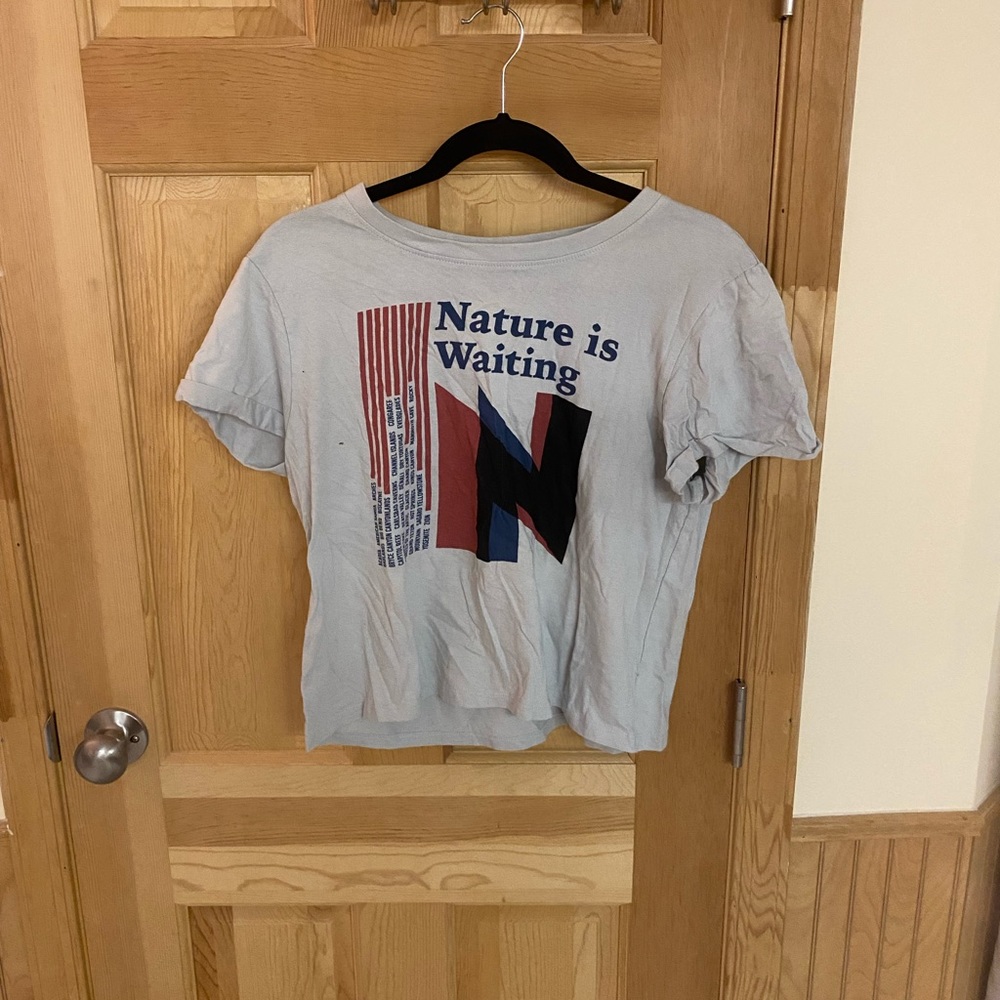 “Nature is Waiting” crop t-shirt